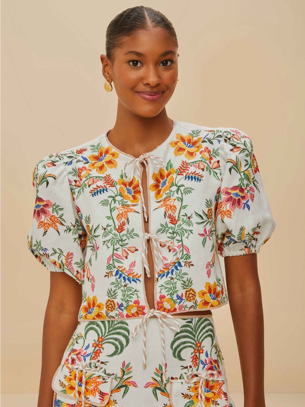 FARM Rio White Floral Embroidered Puff-Sleeve Crop Blouse